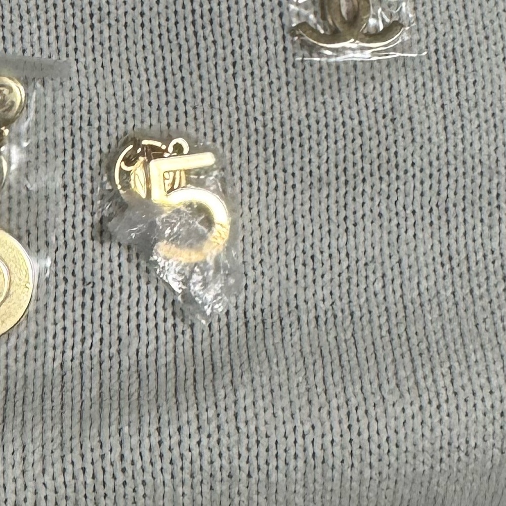 Gold Tone Charm number 5